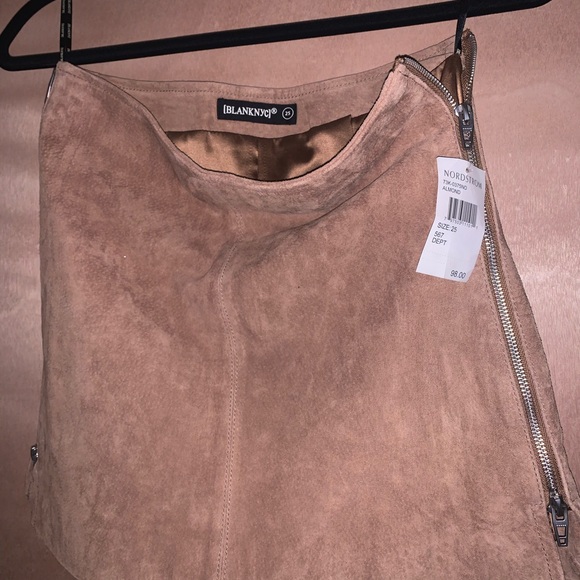 NWT Blank NYC suede skirt - Picture 4 of 5